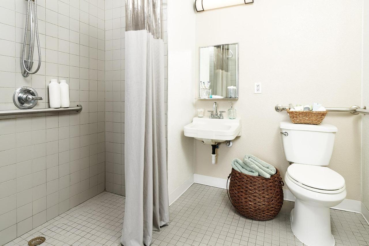 Intown Suites Extended Stay San Antonio Tx - Airport Экстерьер фото